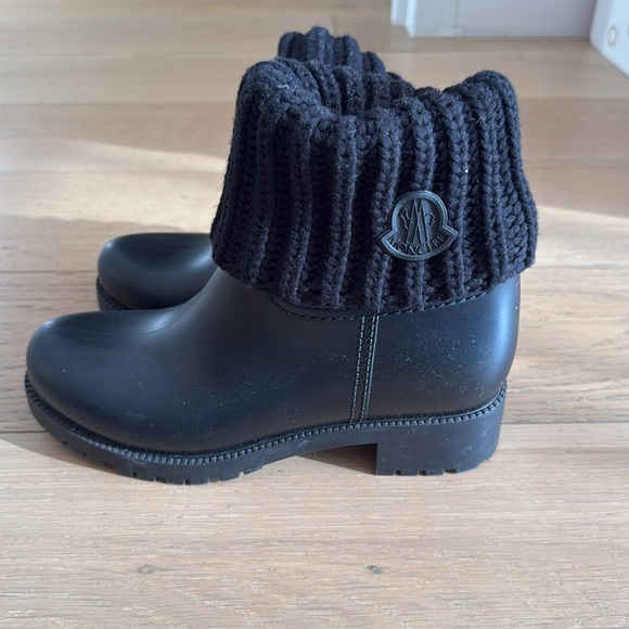 Moncler Water Proof Rubber Booties with Cable Knit Sock Detailing - Picture 5 of 10
